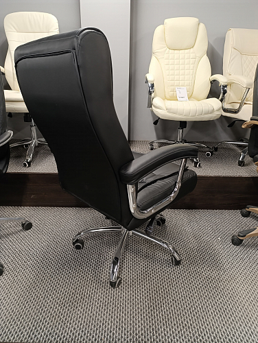 Компьютерное кресло Class white из шоурума 6